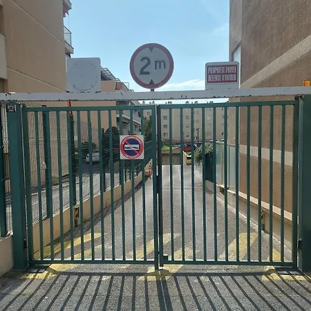 아파트 Quiet And Air-conditioned - Near And Cannes *