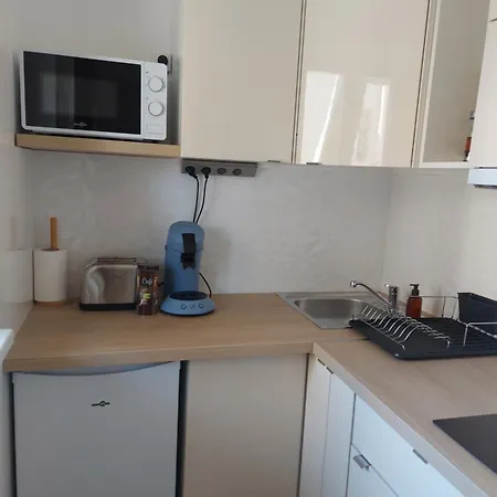 Apartament Quiet And Air-conditioned - Near And Cannes *
